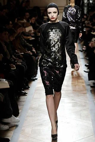 Look 32